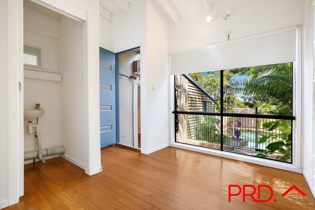 8 Warrawee Avenue ASHMORE 9