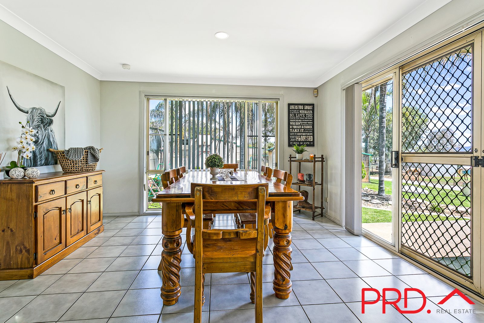 8 Warwick Road TAMWORTH 9