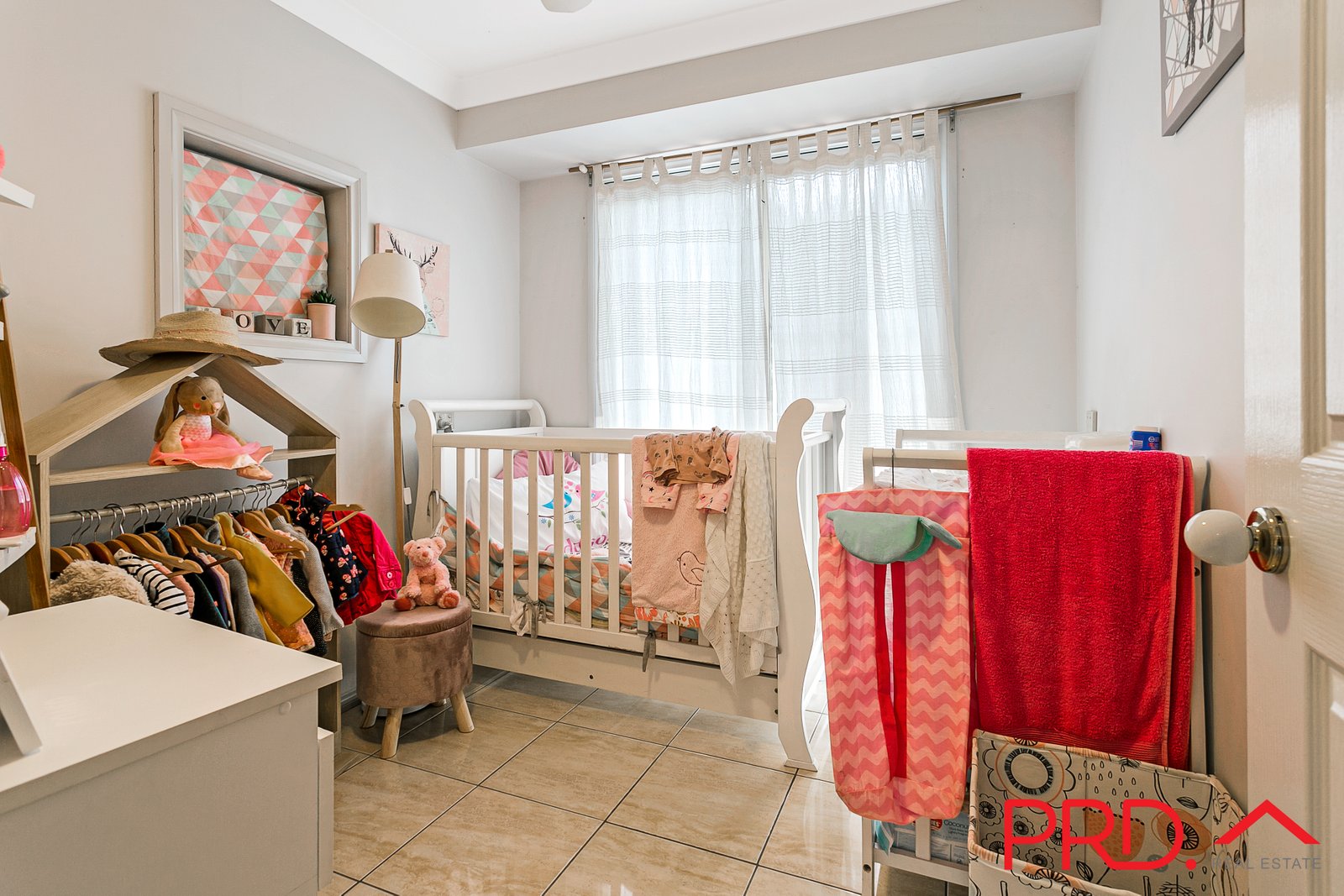 8 Warwick Road TAMWORTH 10