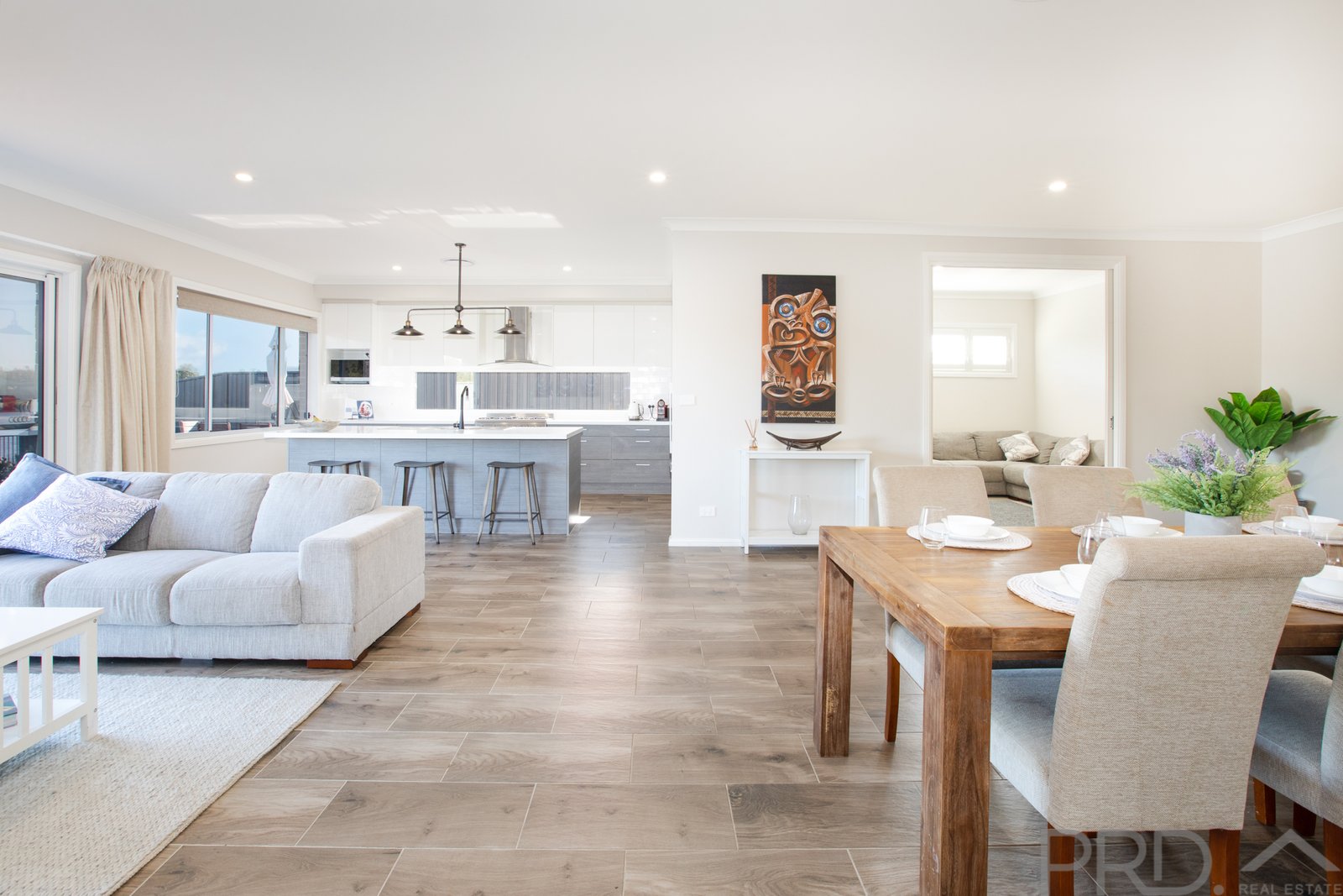 8 Waterside Close RUTHERFORD 5