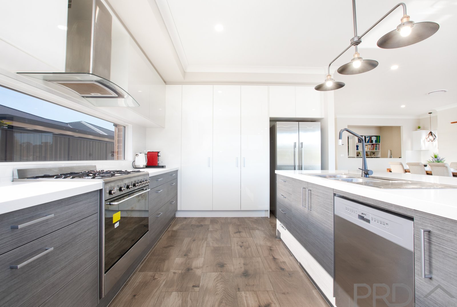 8 Waterside Close RUTHERFORD 11