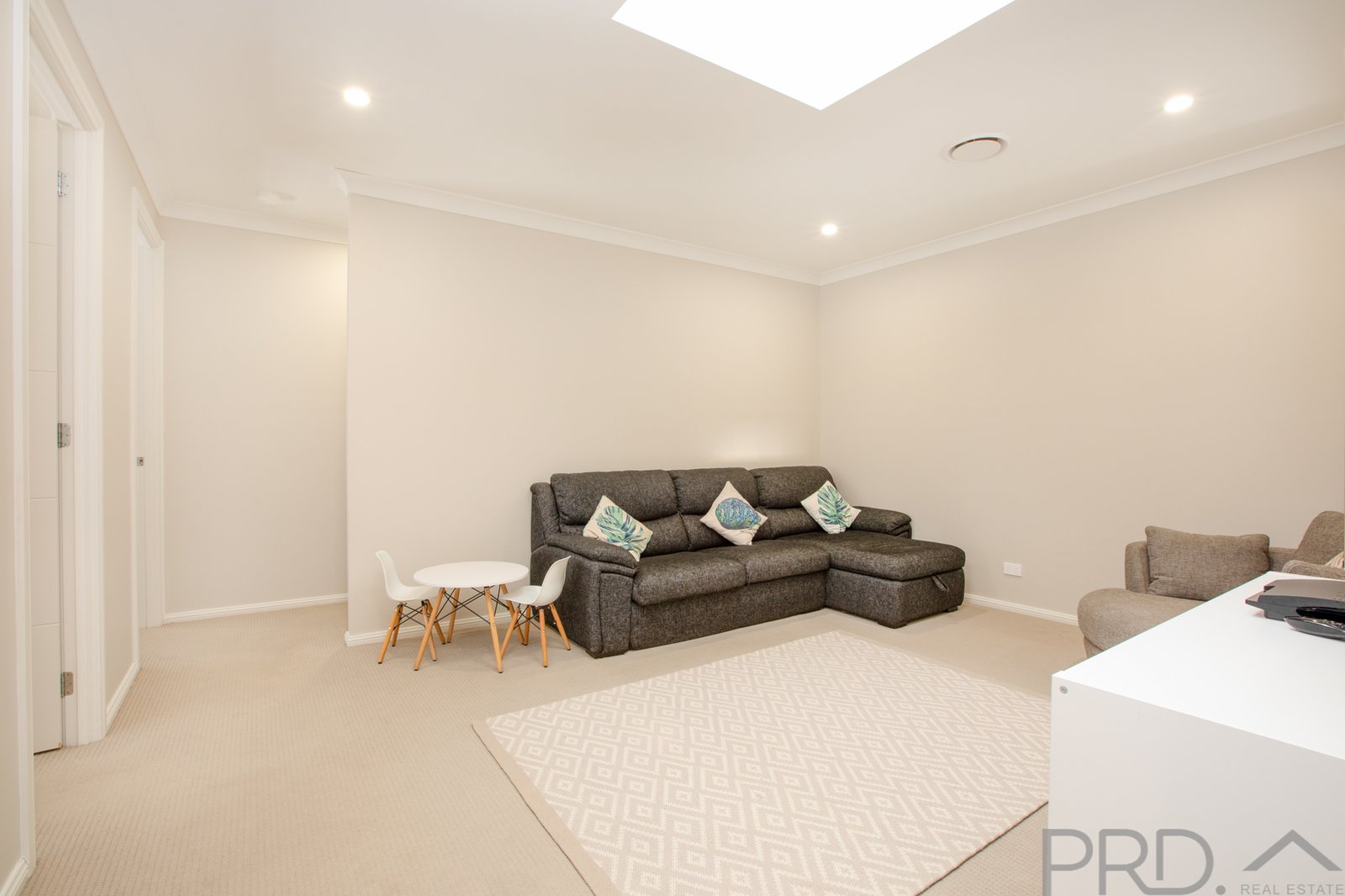 8 Waterside Close RUTHERFORD 19