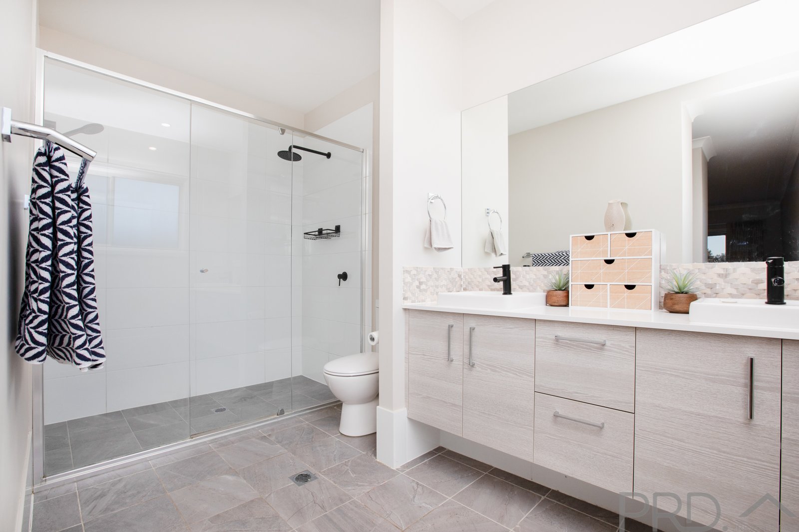 8 Waterside Close RUTHERFORD 23