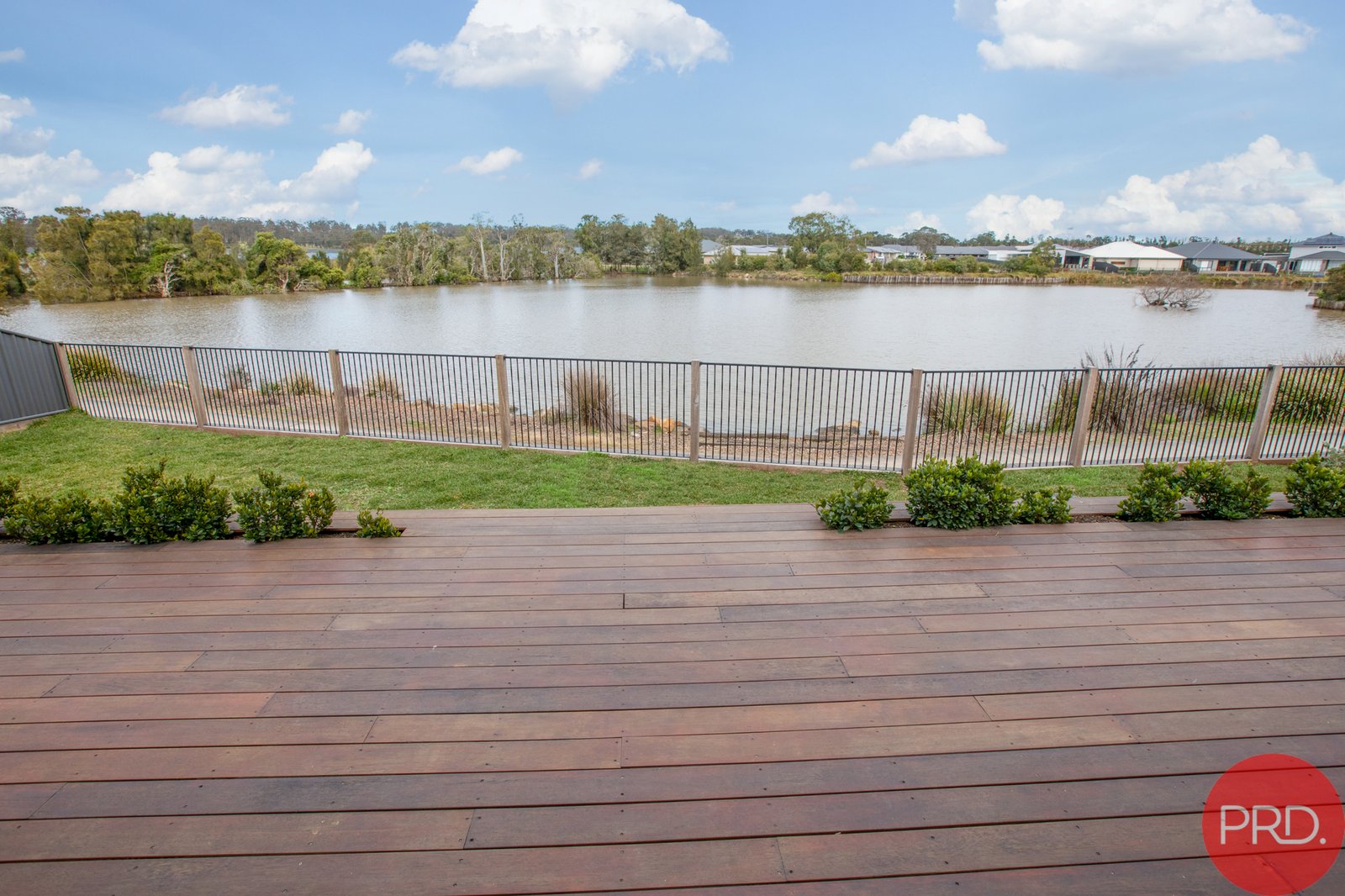 8 Waterside Close RUTHERFORD 29