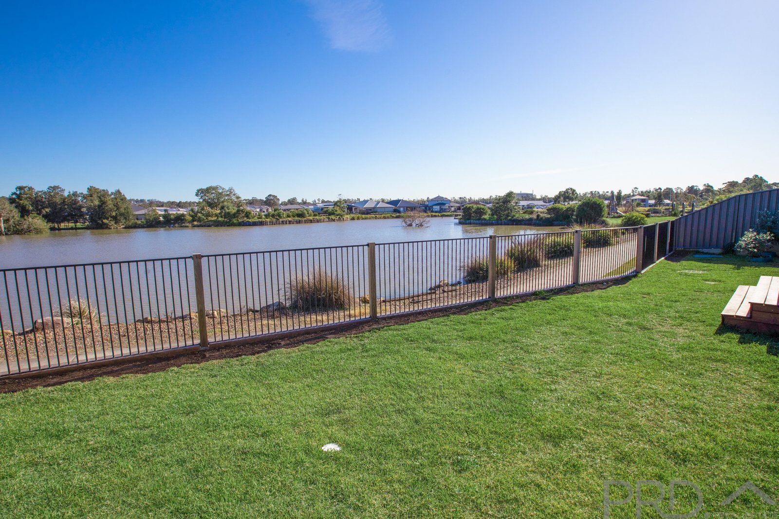 8 Waterside Close RUTHERFORD 34