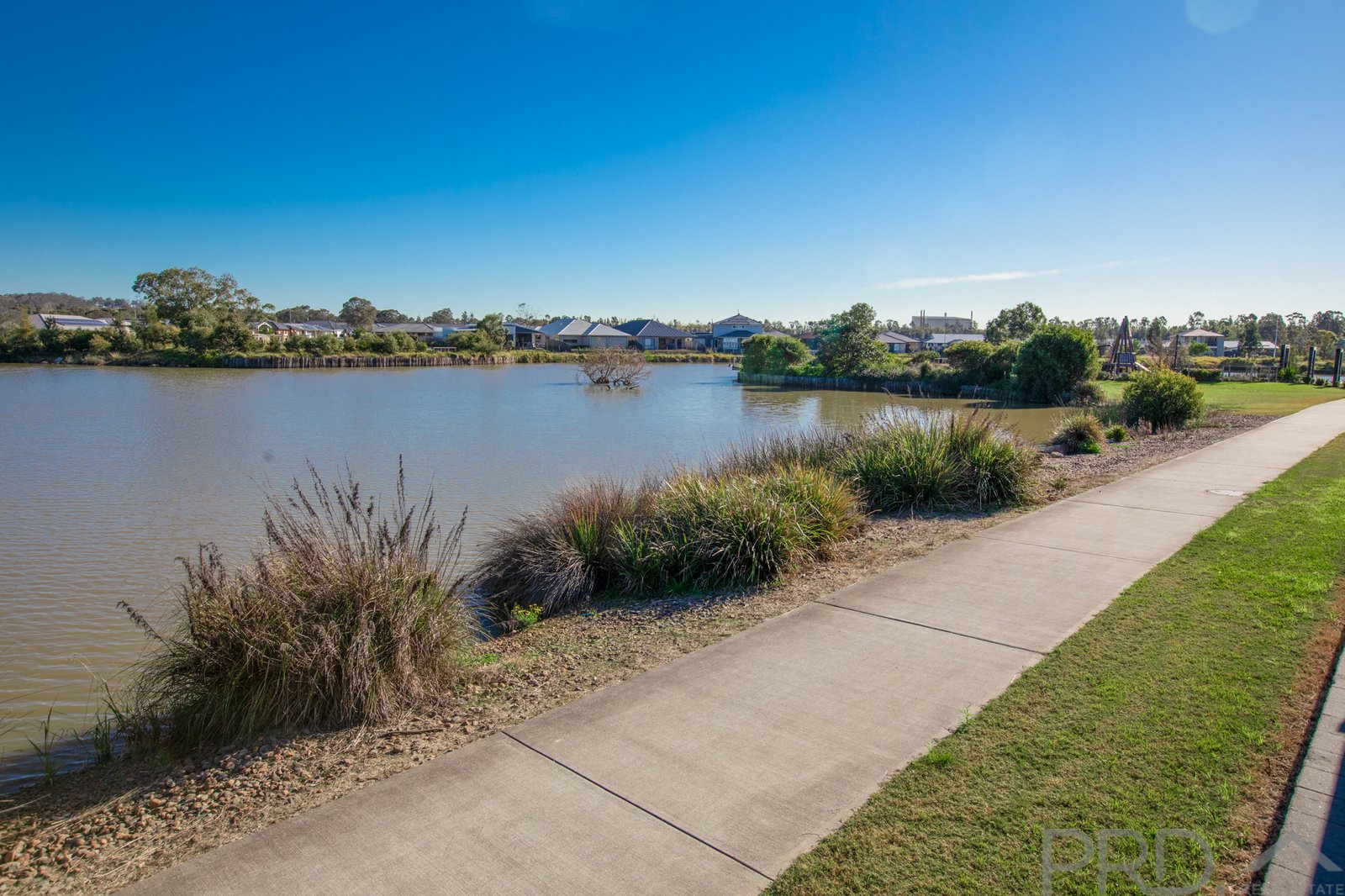 8 Waterside Close RUTHERFORD 35