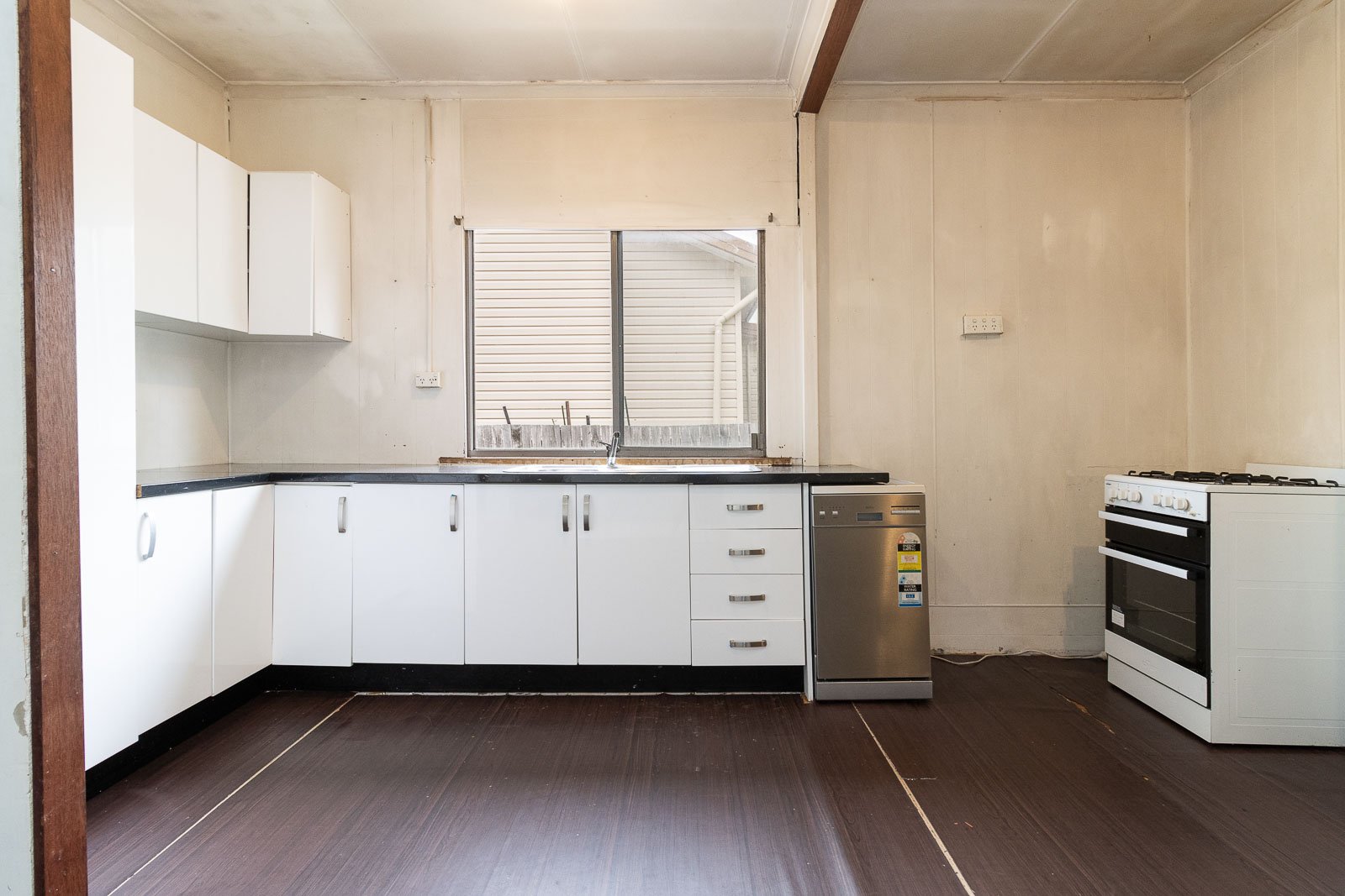 8 Wattle Avenue CAPTAINS FLAT 5