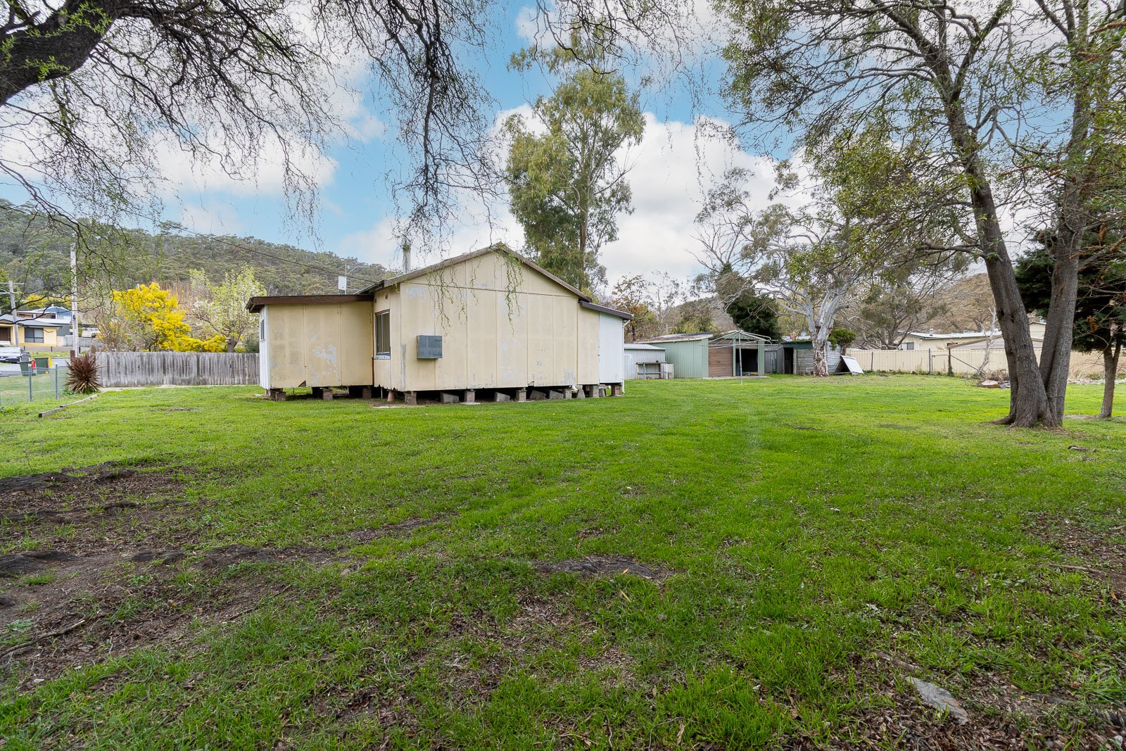 8 Wattle Avenue CAPTAINS FLAT 12