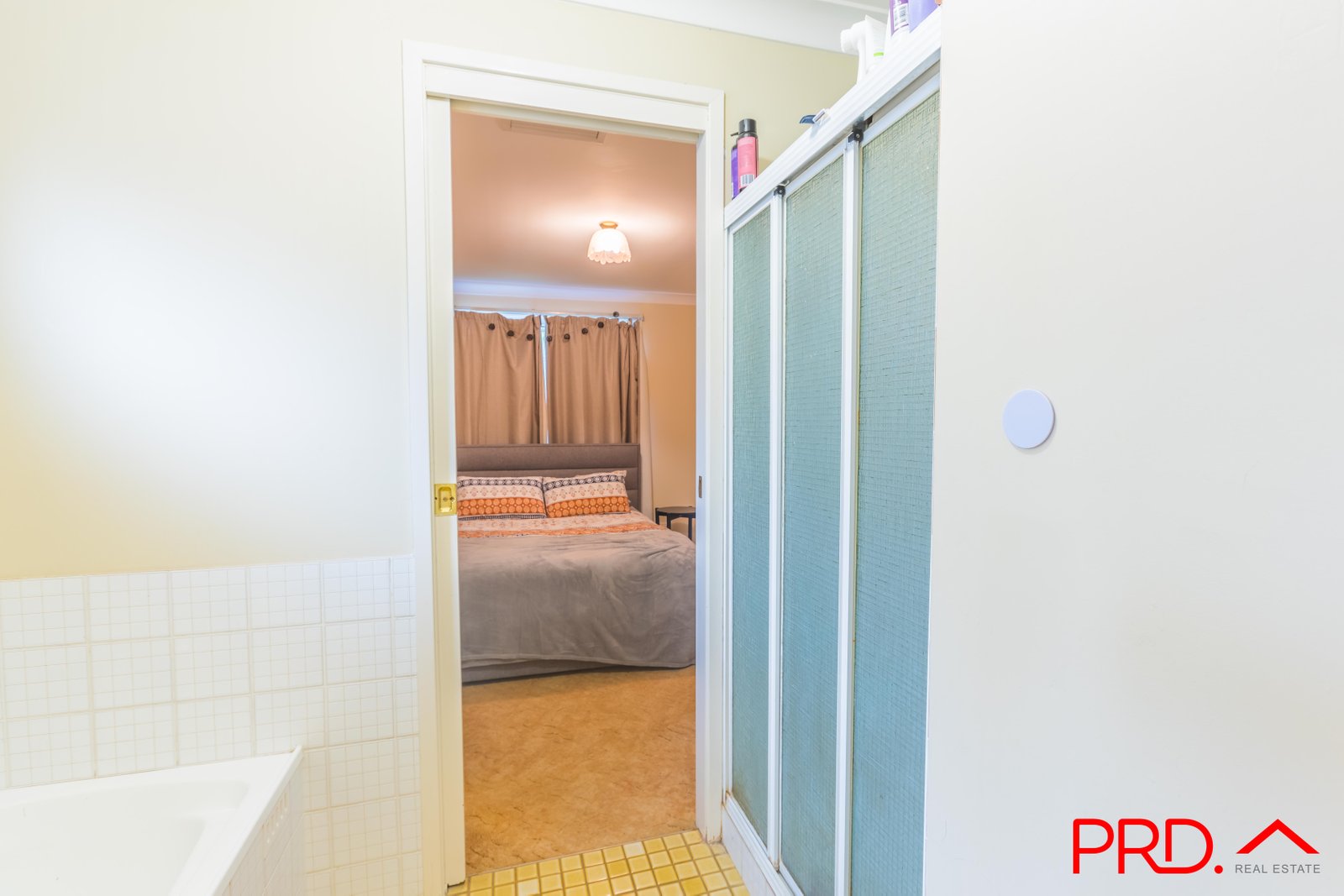8 Wattle Close TAMWORTH 9
