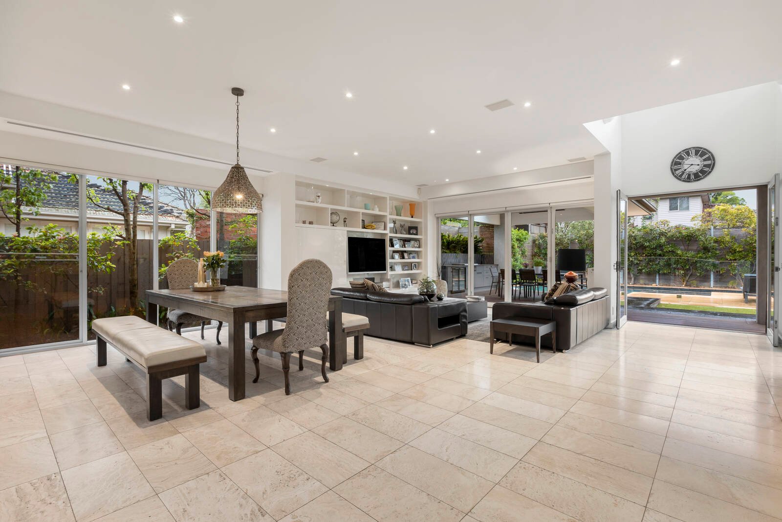 Gallery: 8 Weatherly Grove