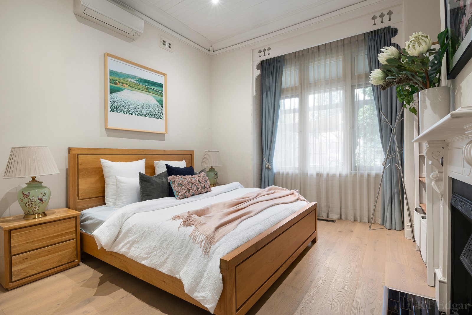 Real Estate and Property in 8 Wellington Street, Kew, VIC