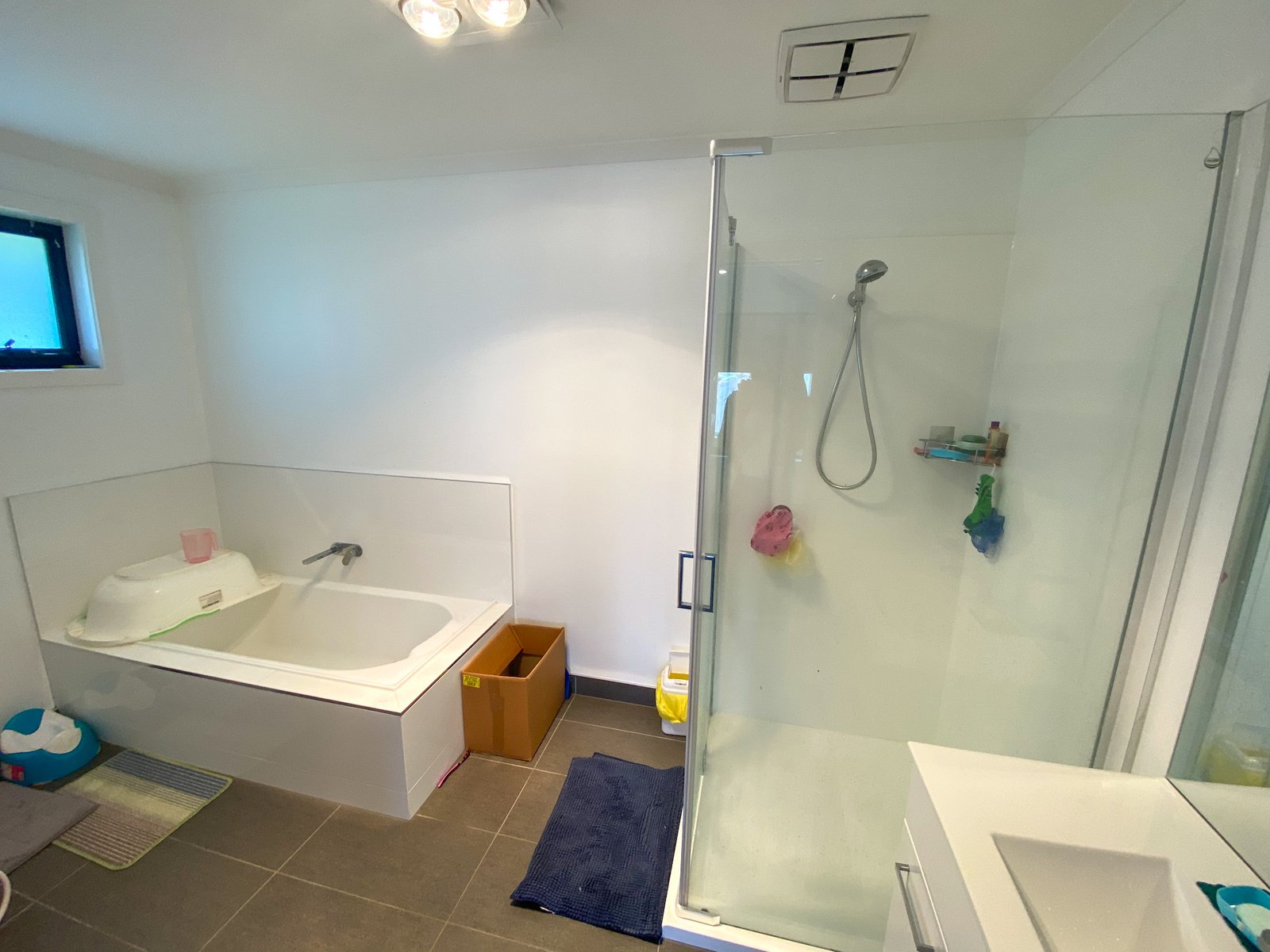 8 Westinwood Road LENAH VALLEY 6