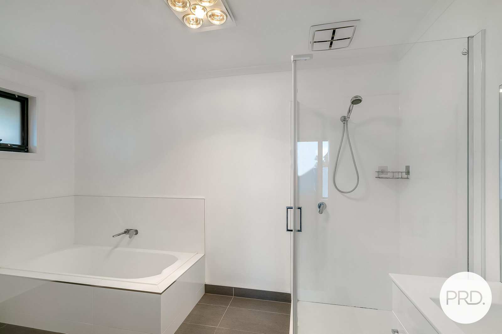 8 Westinwood Road LENAH VALLEY 9