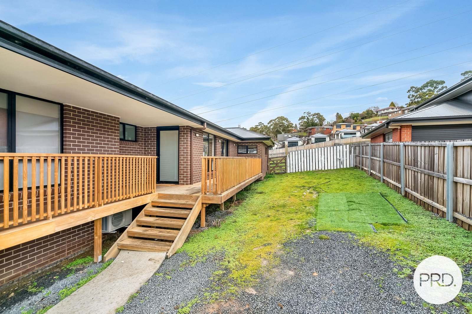 8 Westinwood Road LENAH VALLEY 12