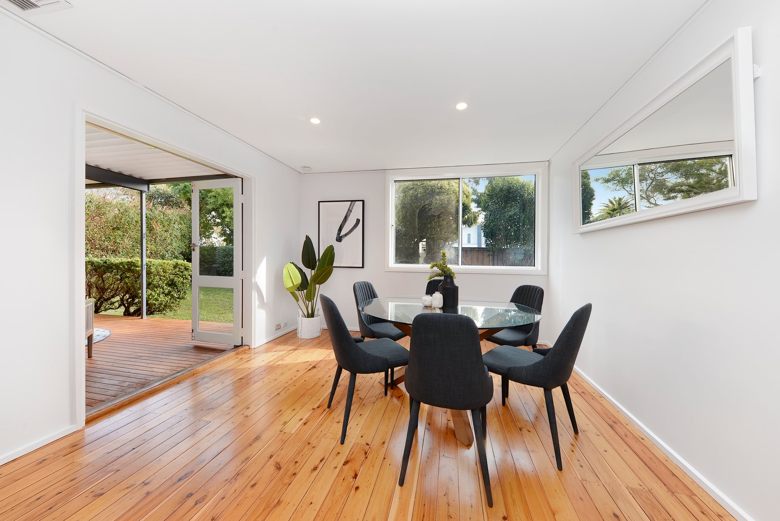 8 White Avenue MAROUBRA 6