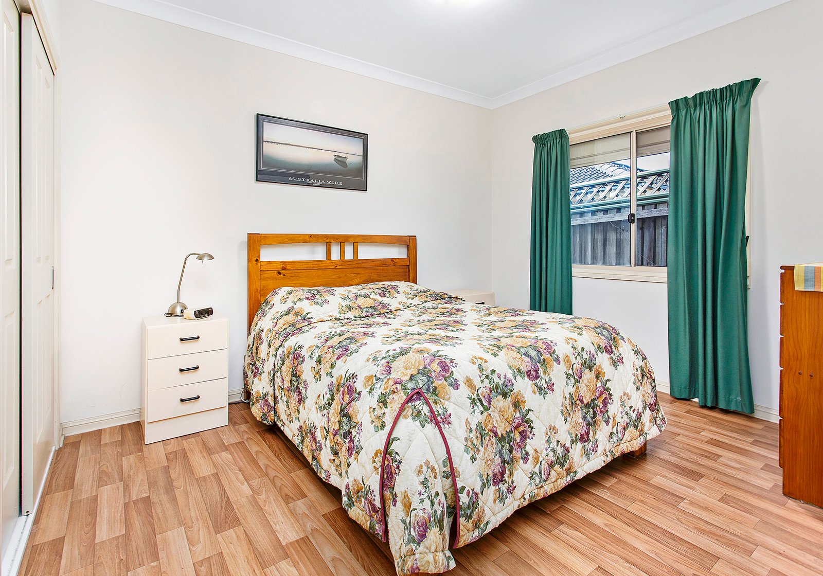 8 Whitely Place KANAHOOKA 8