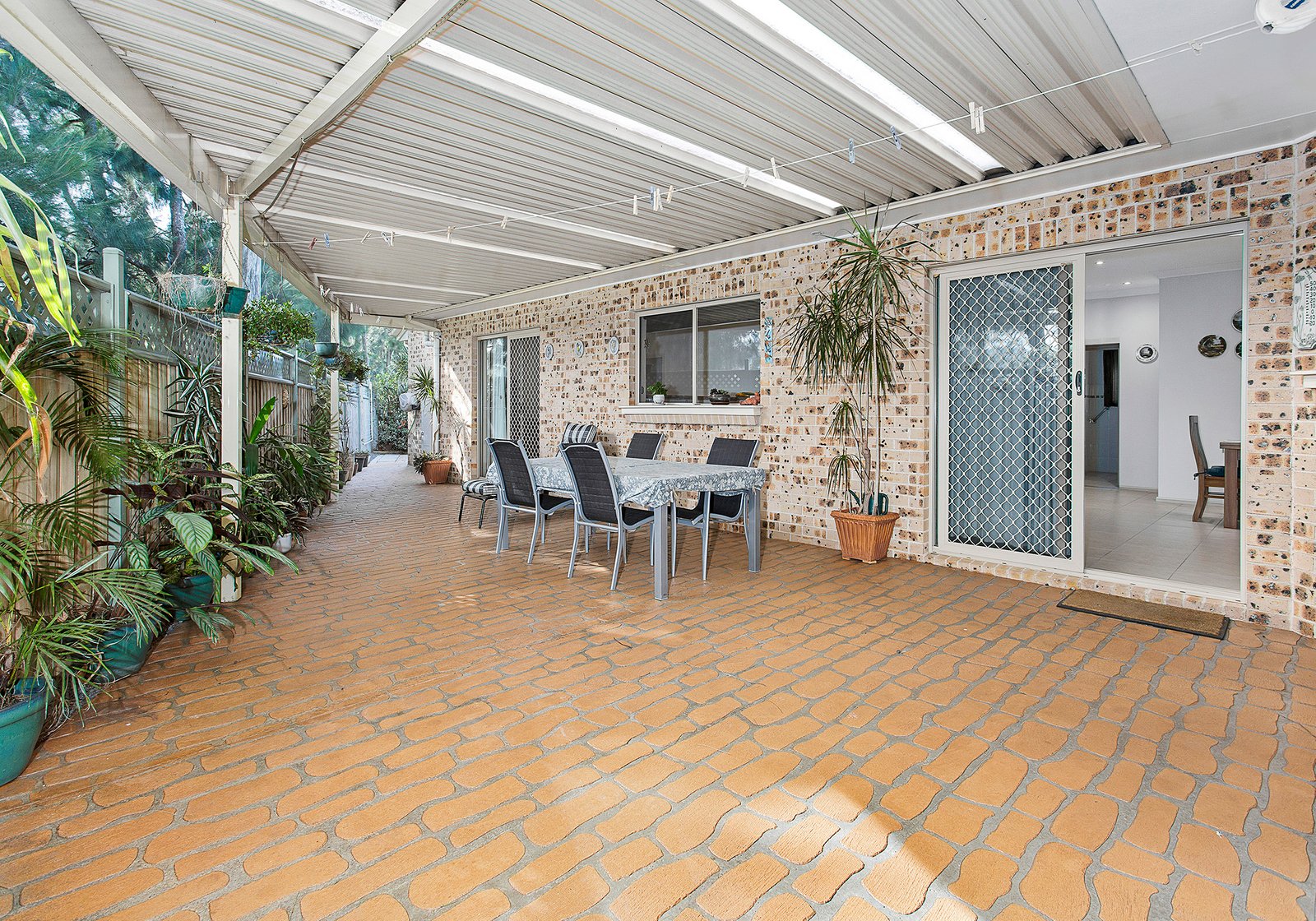 8 Whitely Place KANAHOOKA 12