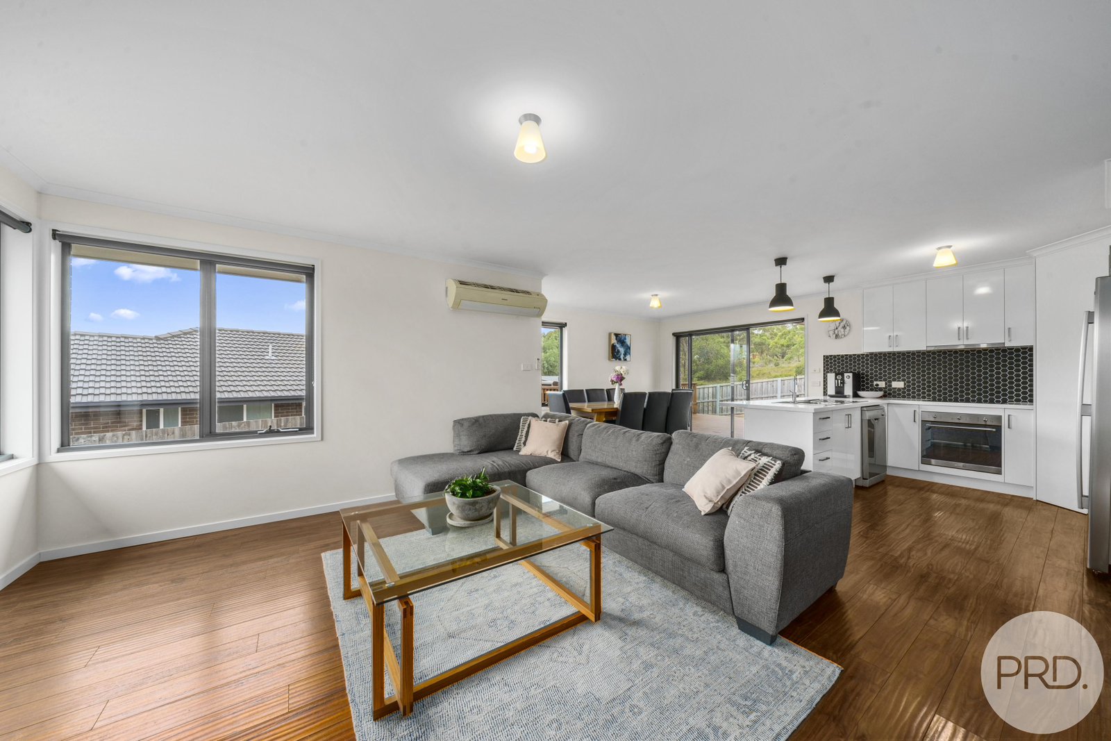 8 Willow Avenue KINGSTON 10