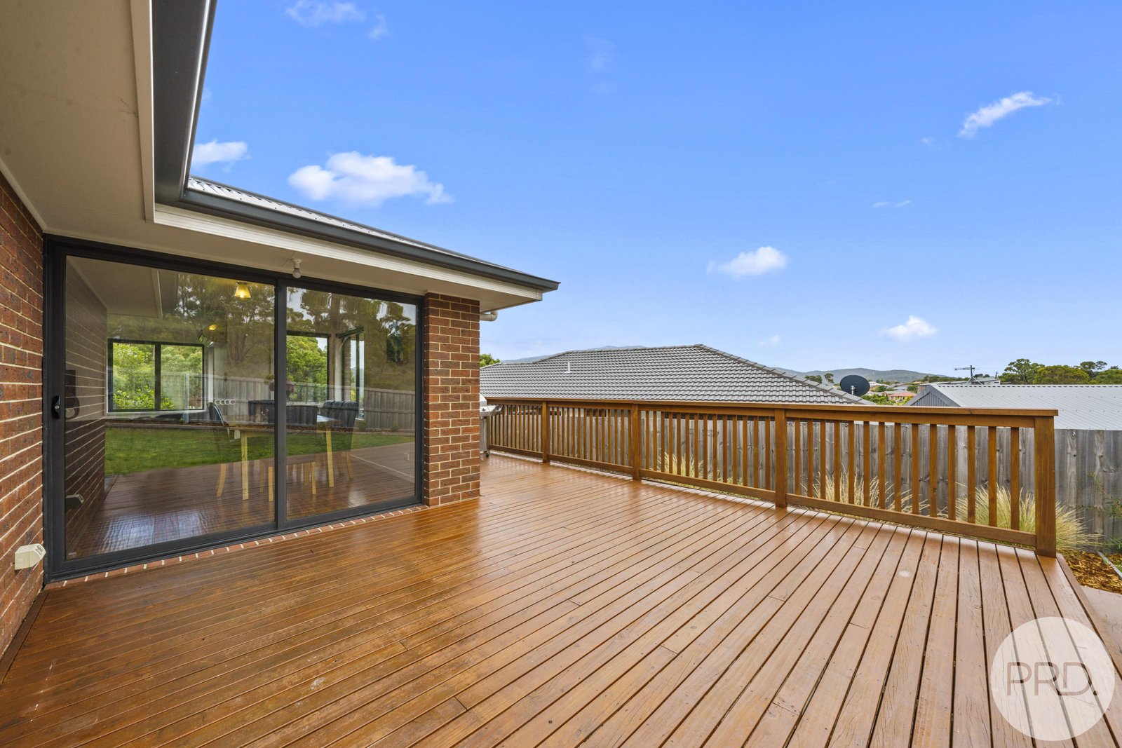 8 Willow Avenue KINGSTON 17