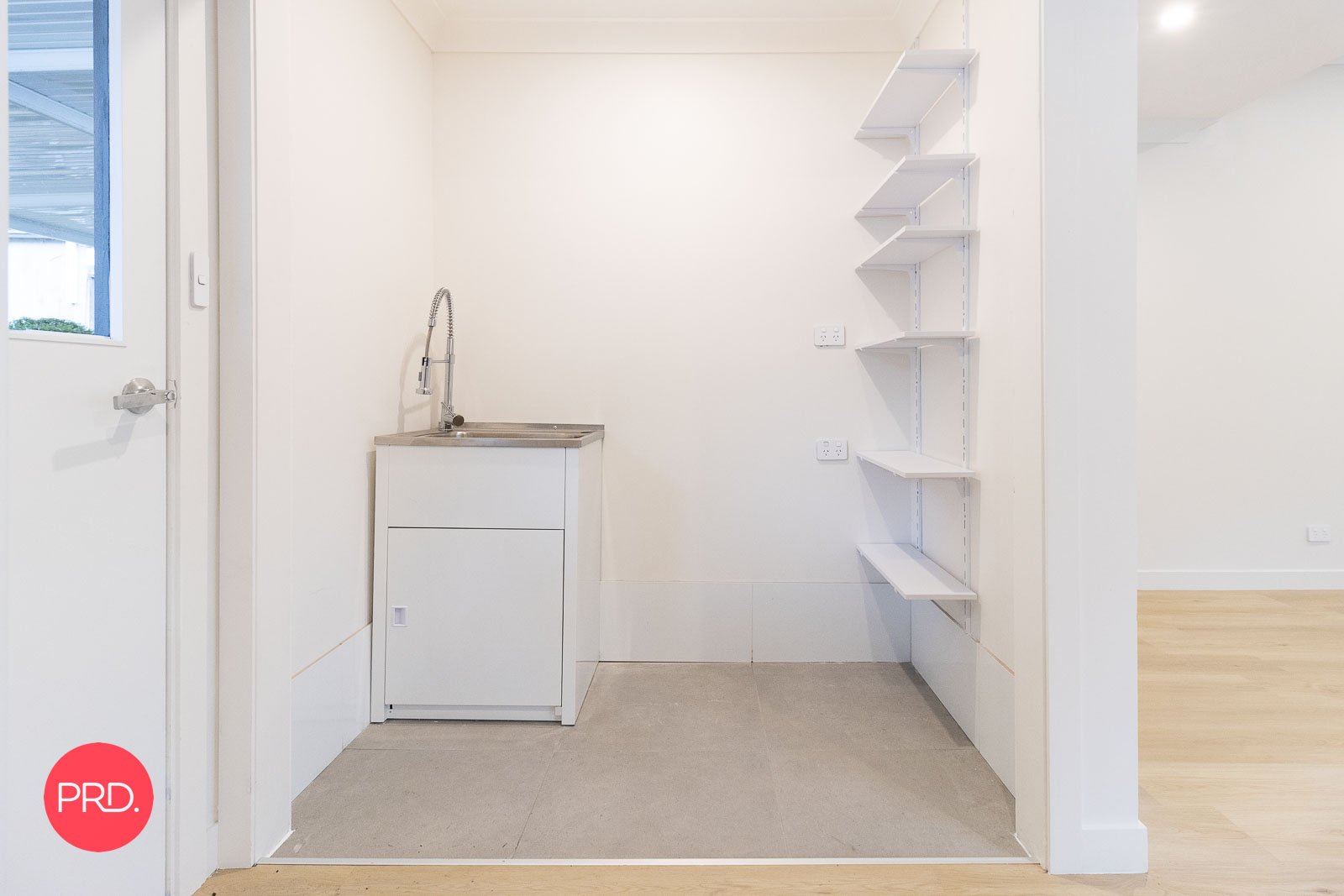 8 Willow Road CAPTAINS FLAT 13