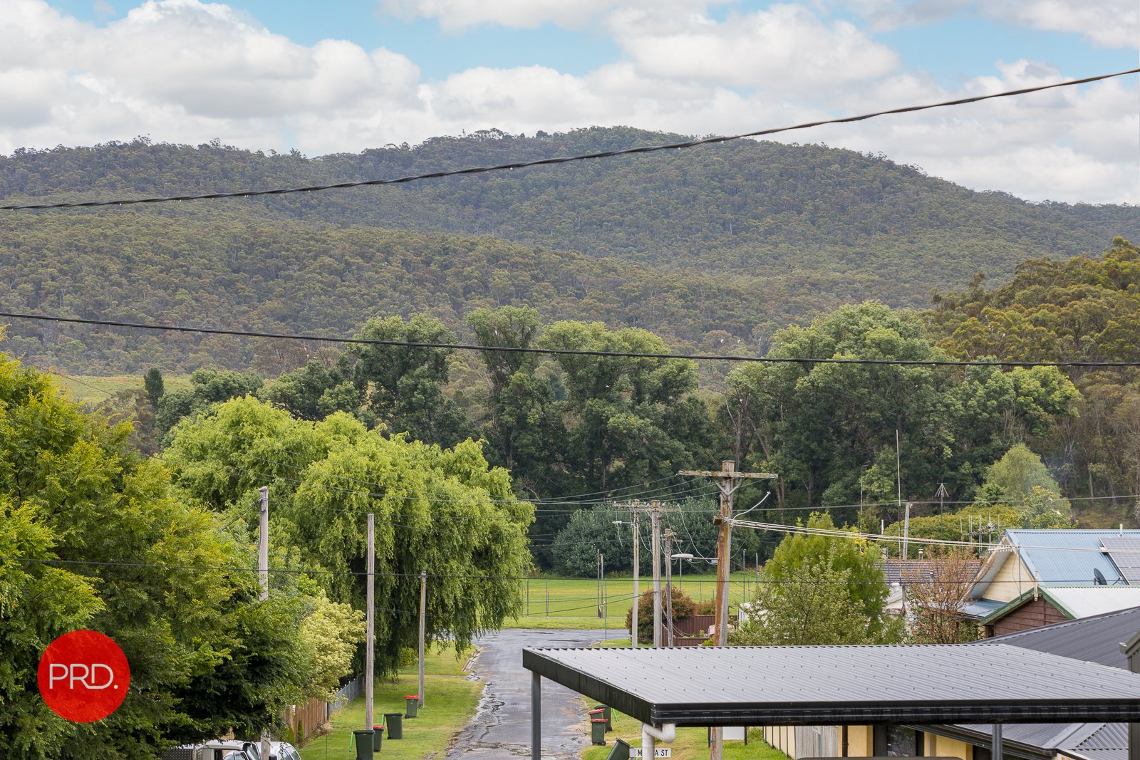 8 Willow Road, CAPTAINS FLAT NSW 2623