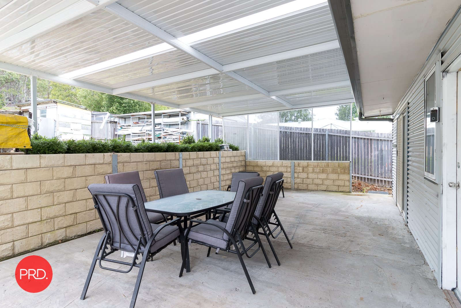 8 Willow Road CAPTAINS FLAT 9