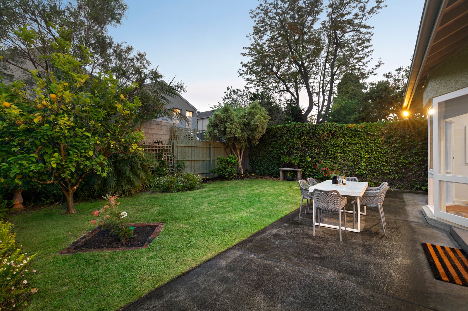 8 Wilton Vale Crescent, Malvern East, 3145
