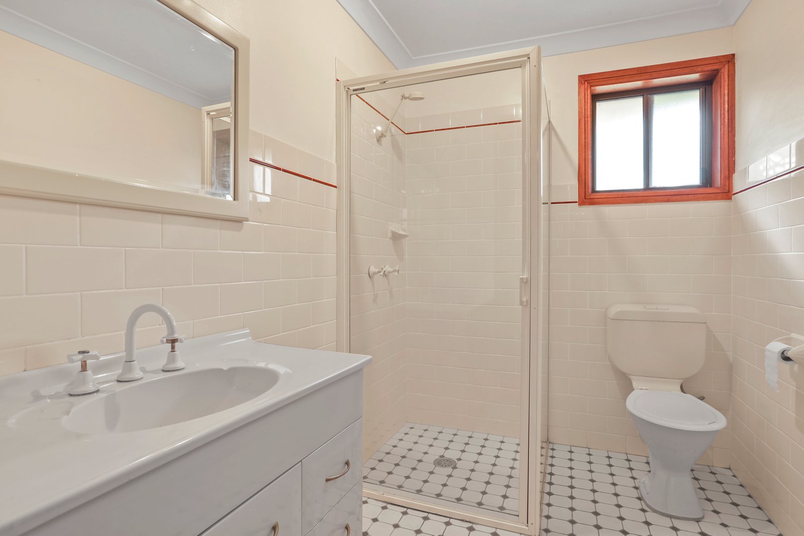 8 Windsor Crescent BROWNSVILLE 10