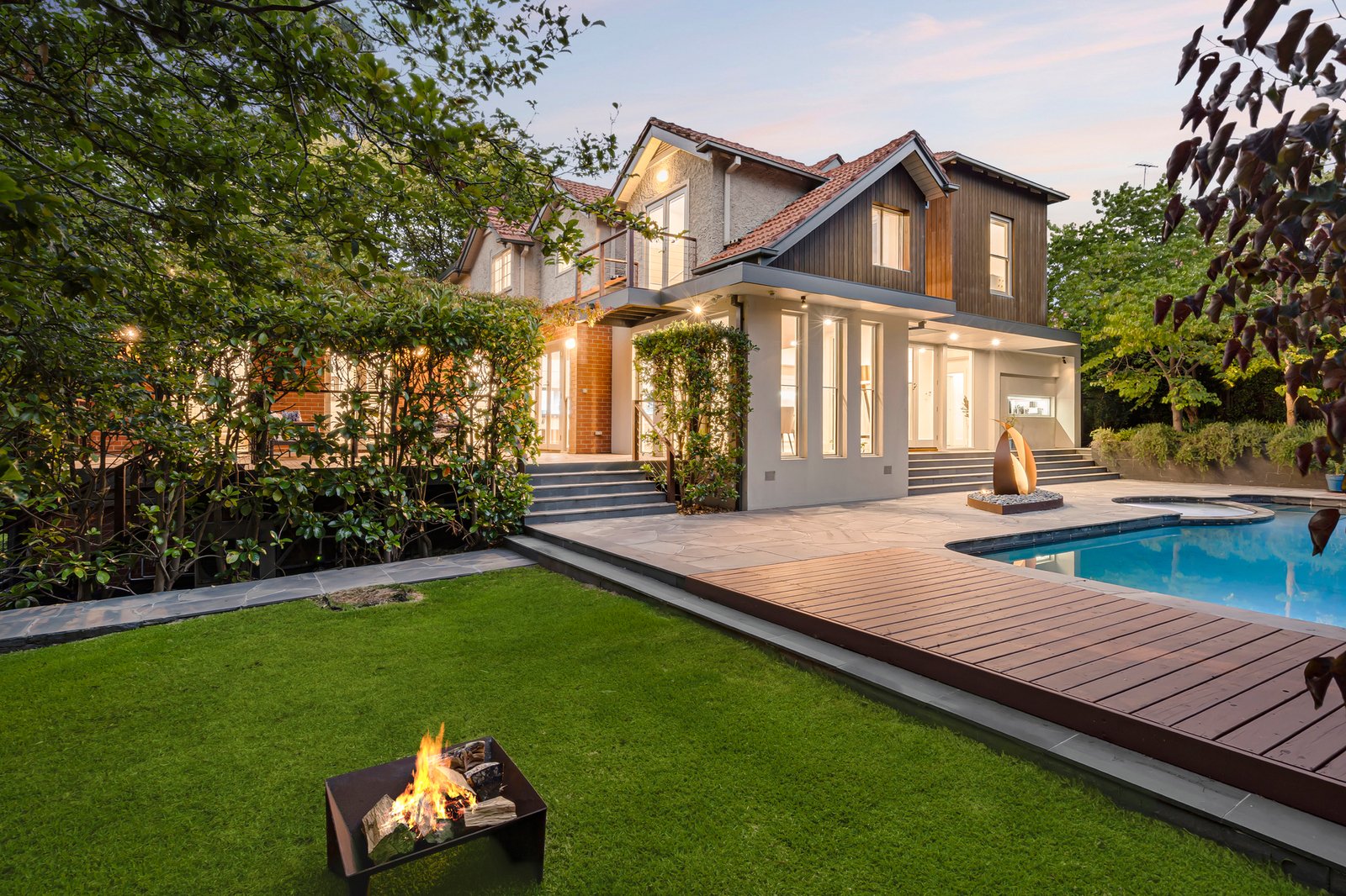 8 Winson Green Road, Canterbury, 3126