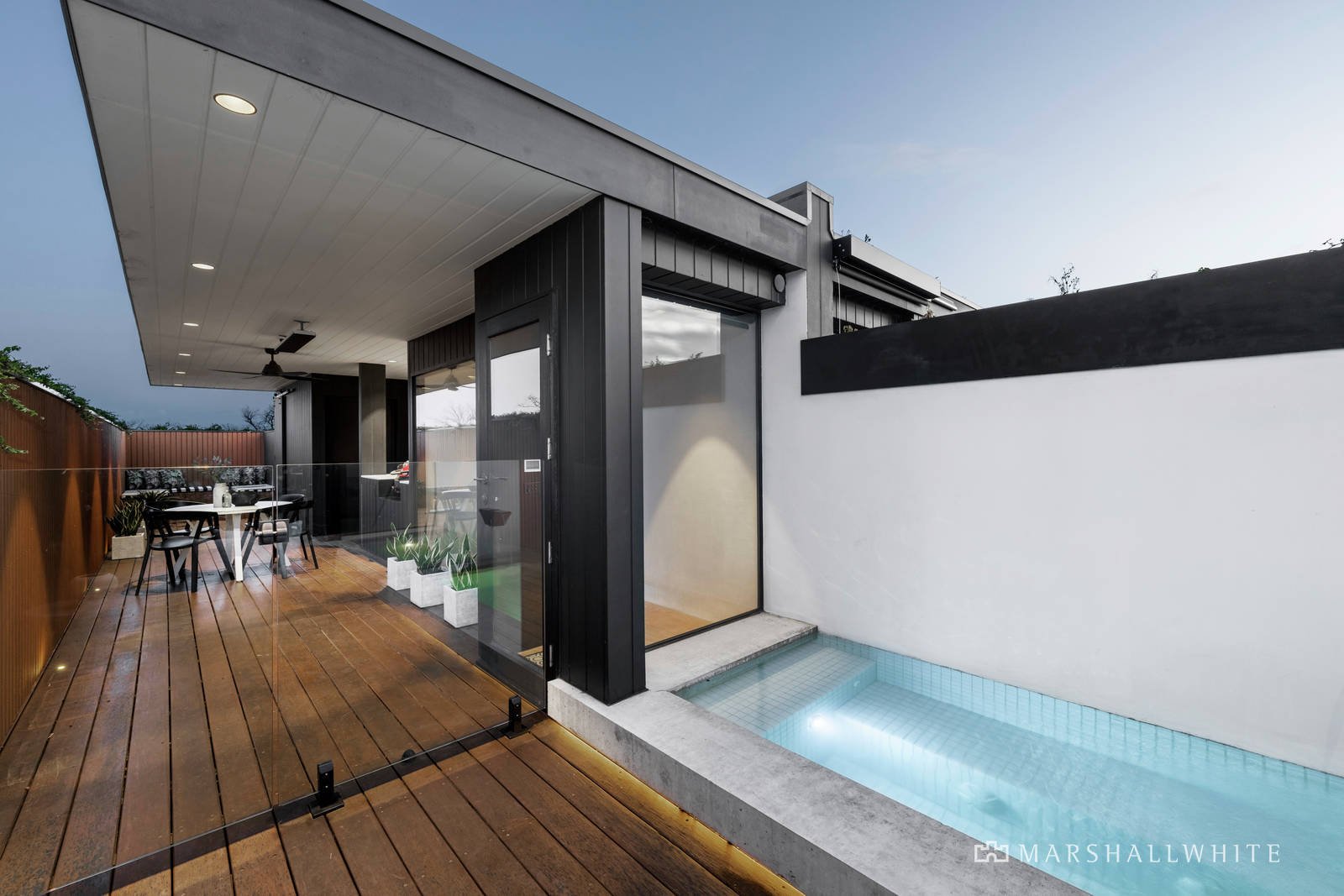 8 Withers Street, Albert Park, VIC