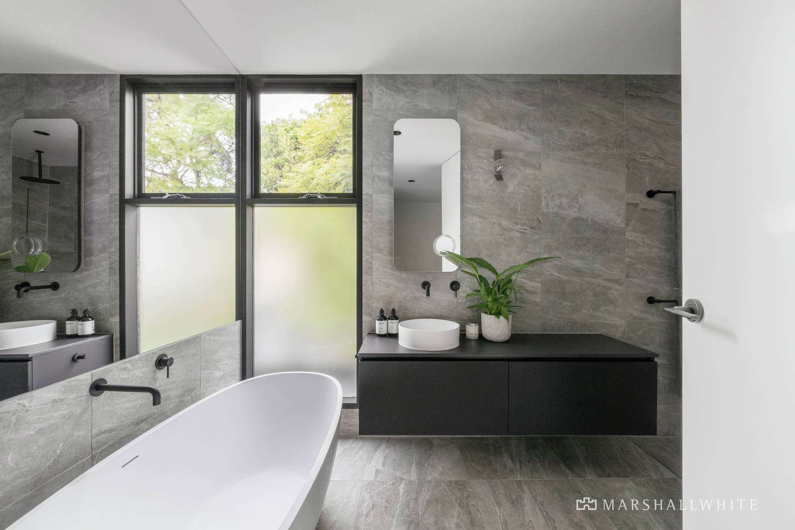 8 Withers Street, Albert Park, VIC