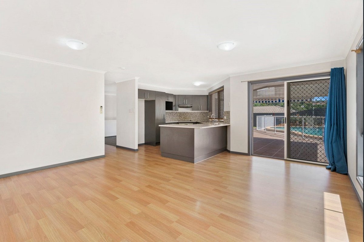 8 Woodstock Court Parkwood 9