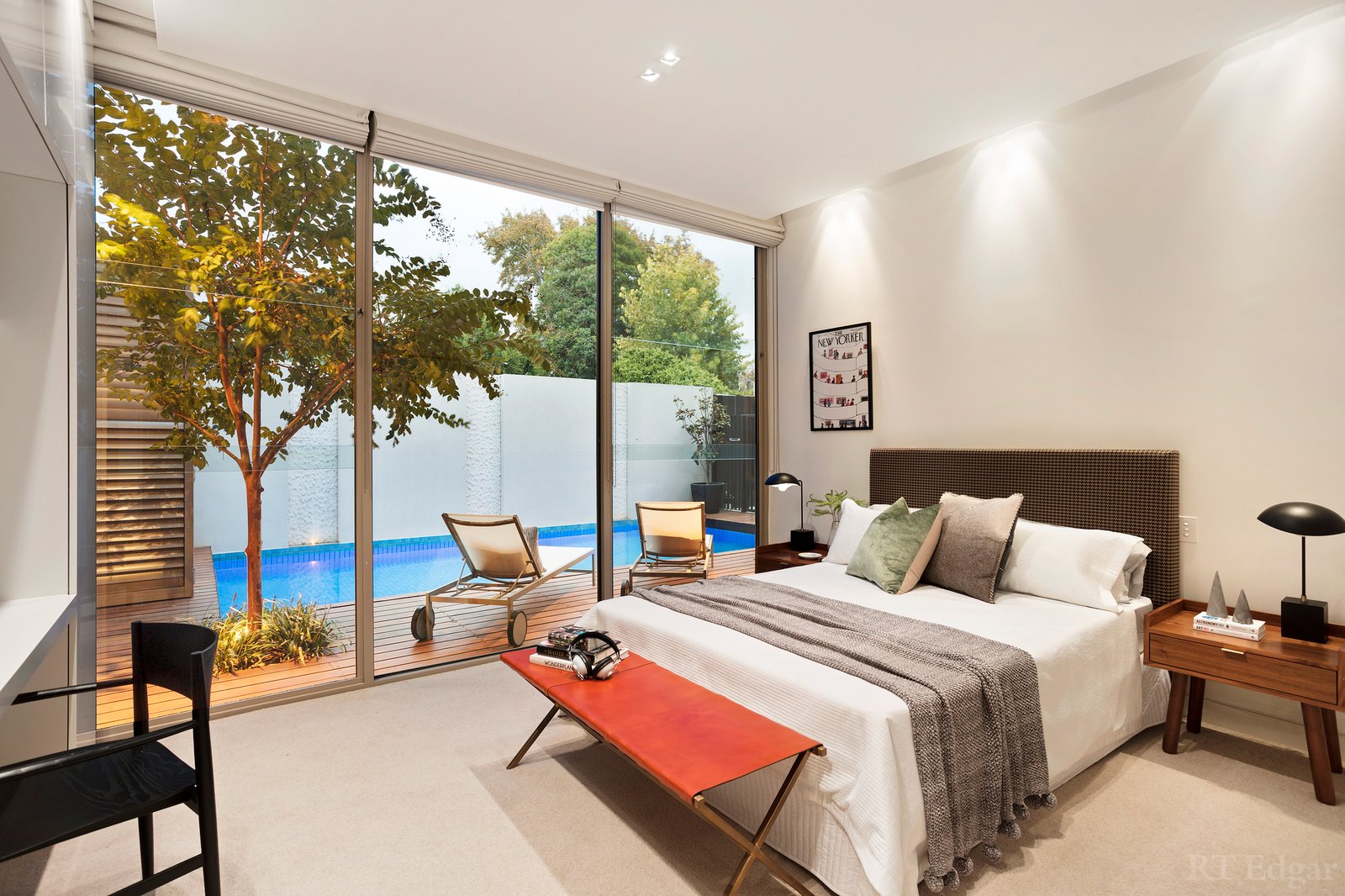 Real Estate and Property in 8 Wootton Grove, Caulfield North, VIC