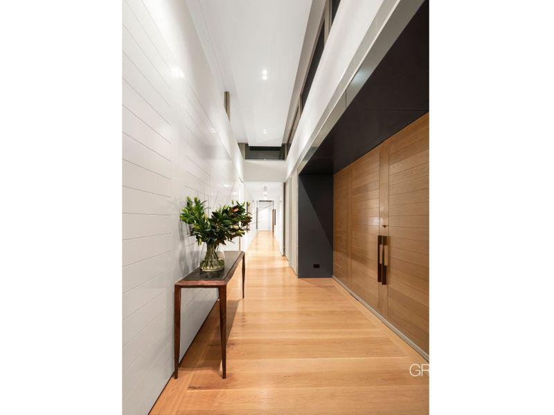 Real Estate and Property in 8 Wootton Grove, Caulfield North, VIC