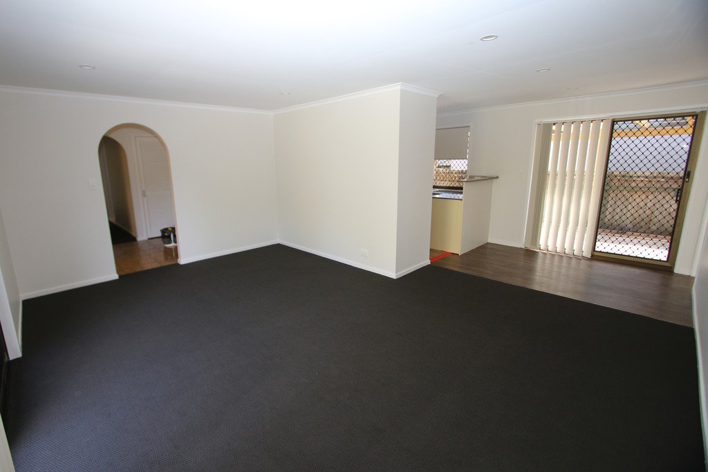 8 Yangoora Crescent ASHMORE 3