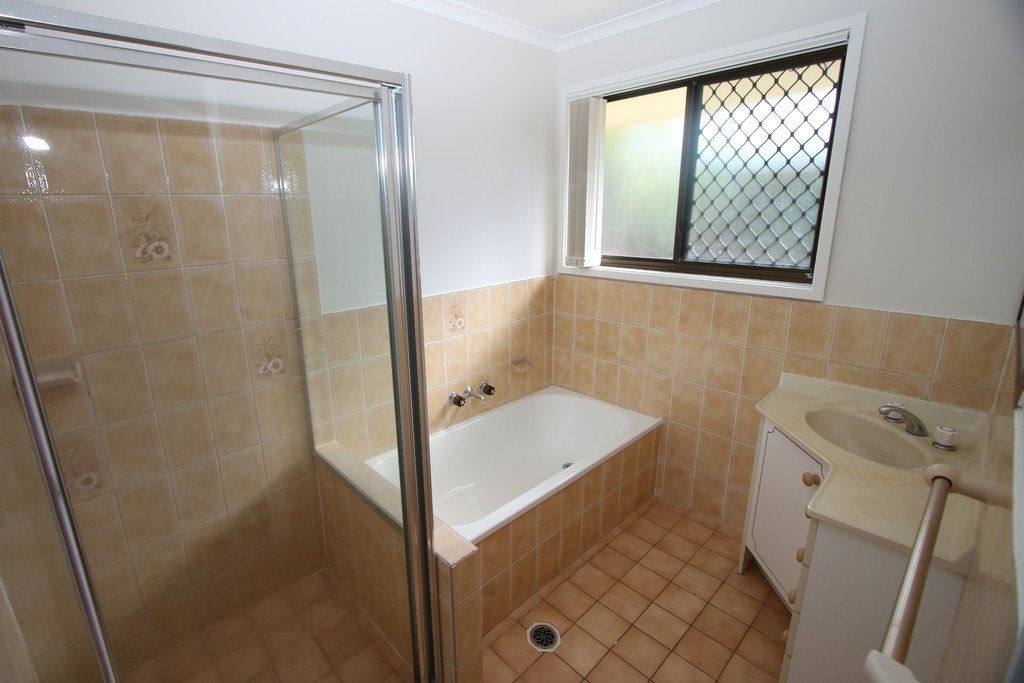 8 Yangoora Crescent ASHMORE 4