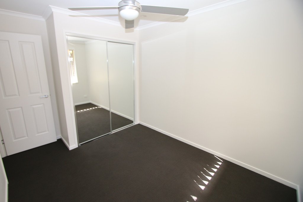 8 Yangoora Crescent ASHMORE 7