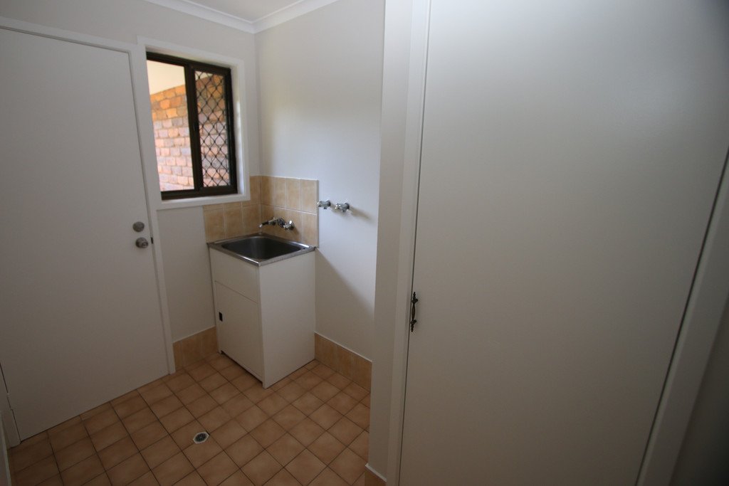 8 Yangoora Crescent ASHMORE 8