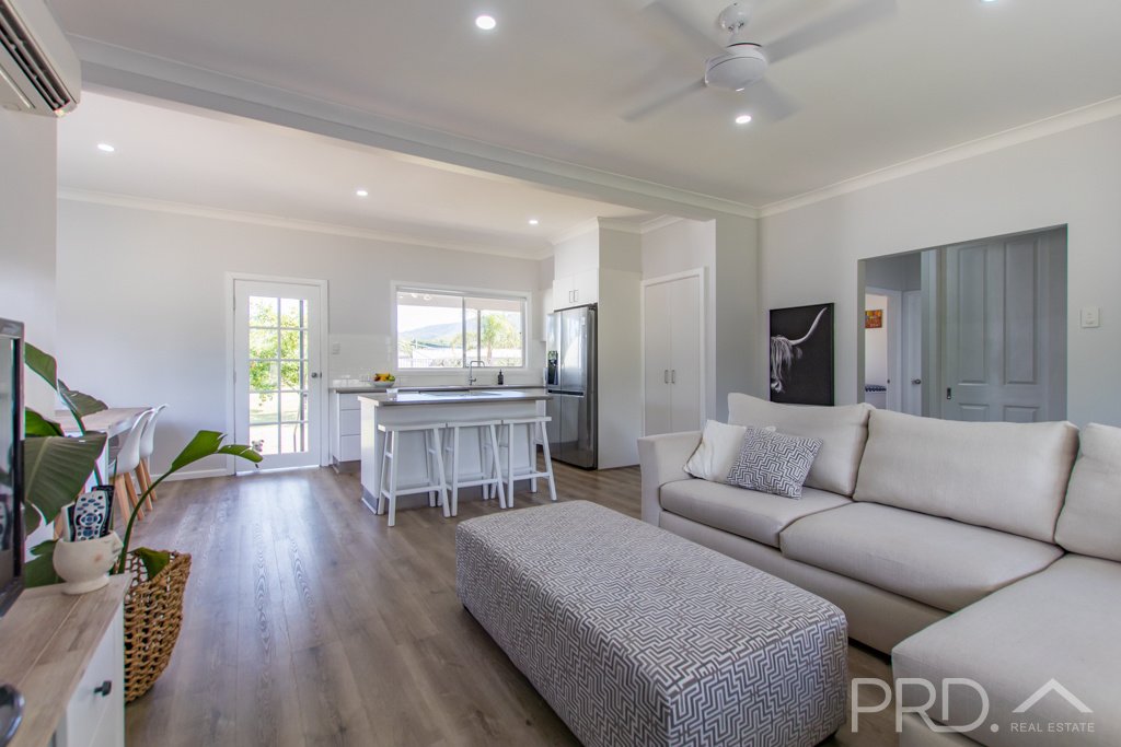 8 Yaralla Street TUMUT 3