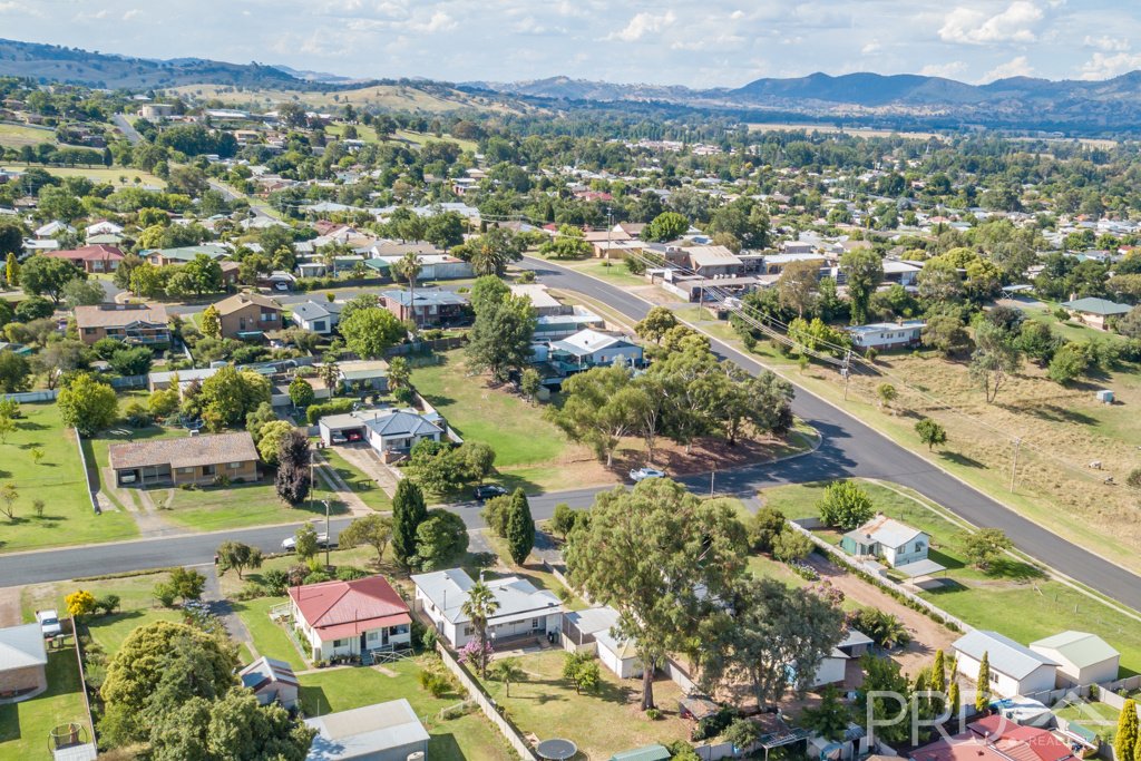 8 Yaralla Street TUMUT 21