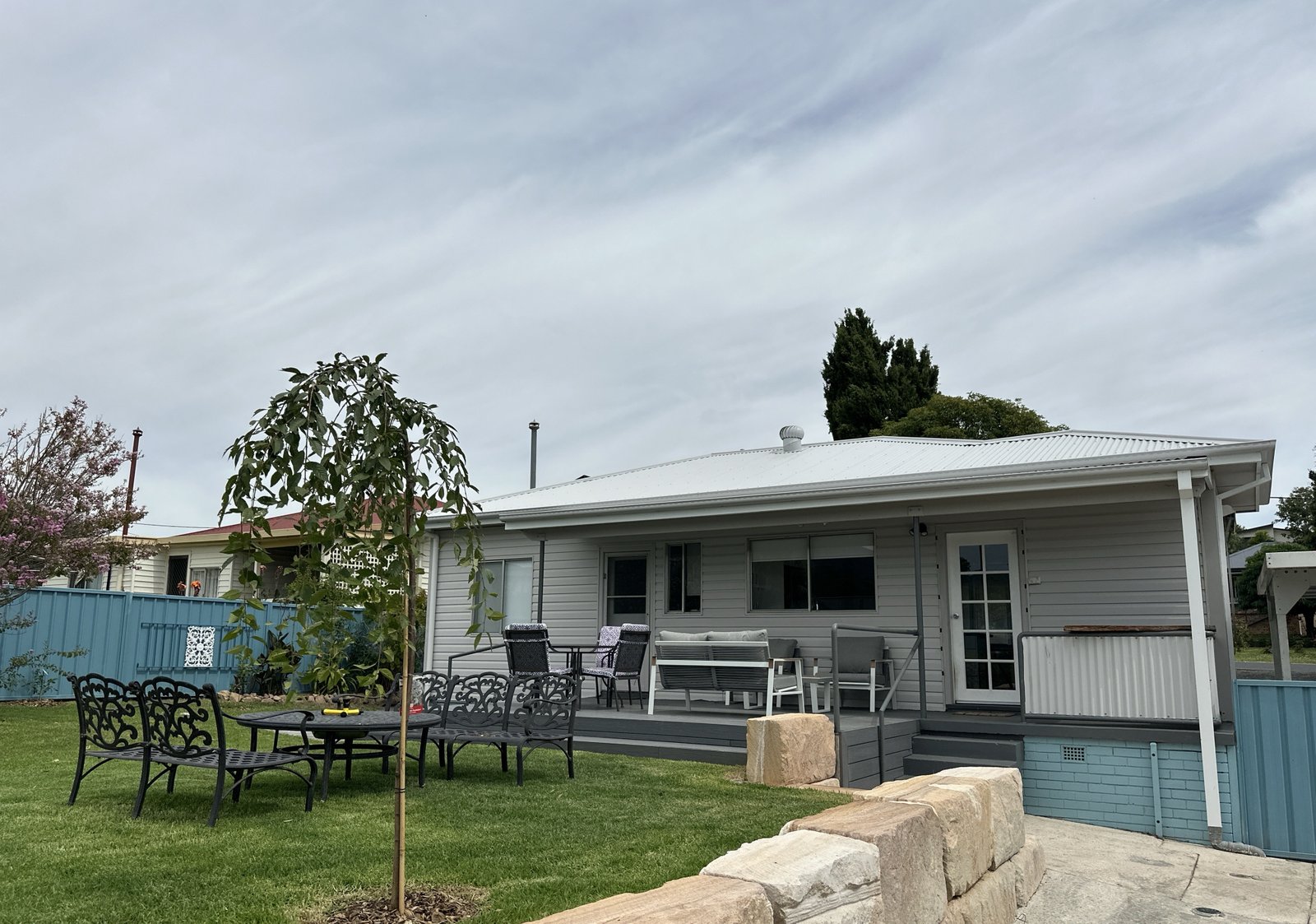 8 Yaralla Street TUMUT 8