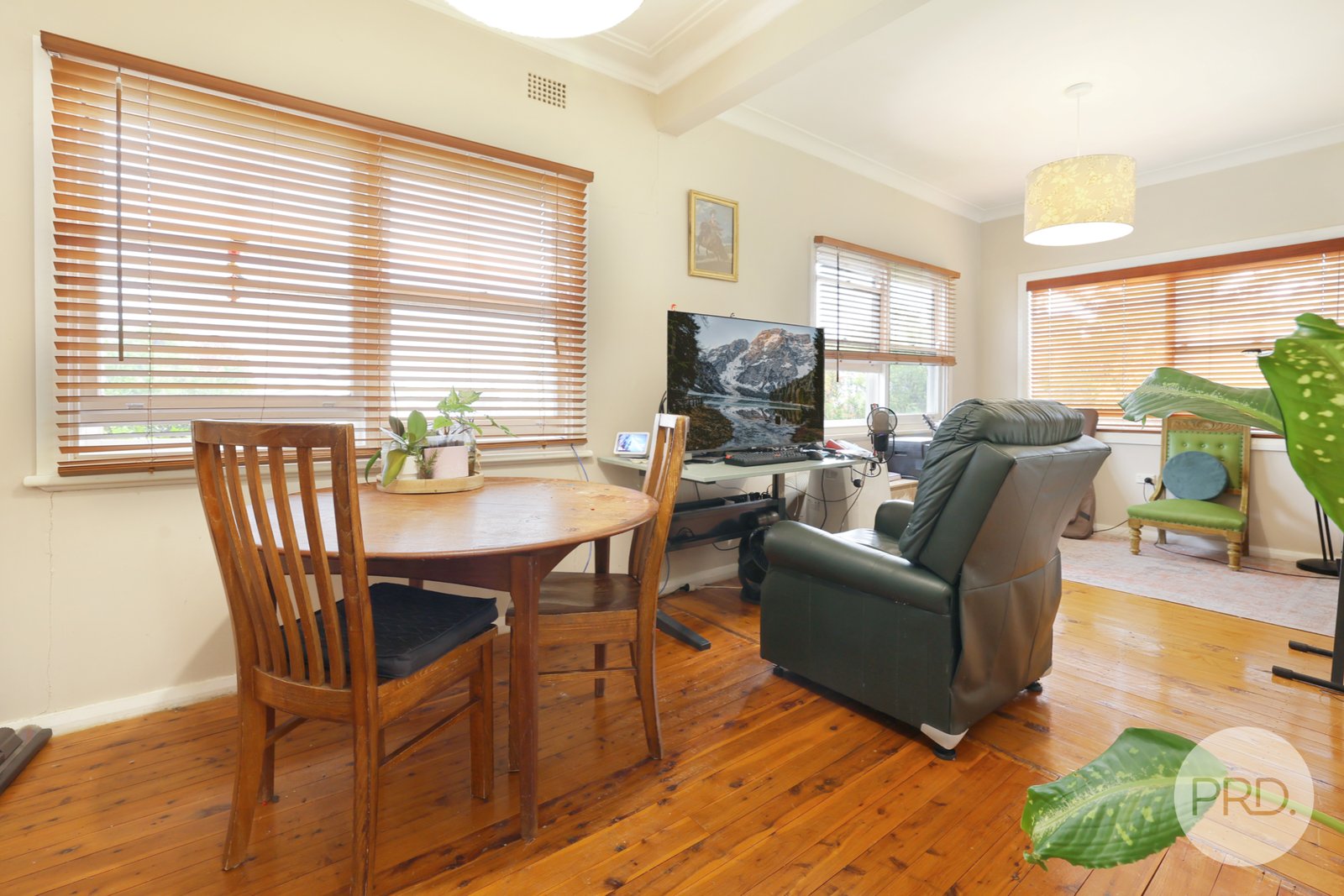 8 Yarral Avenue TAMWORTH 14