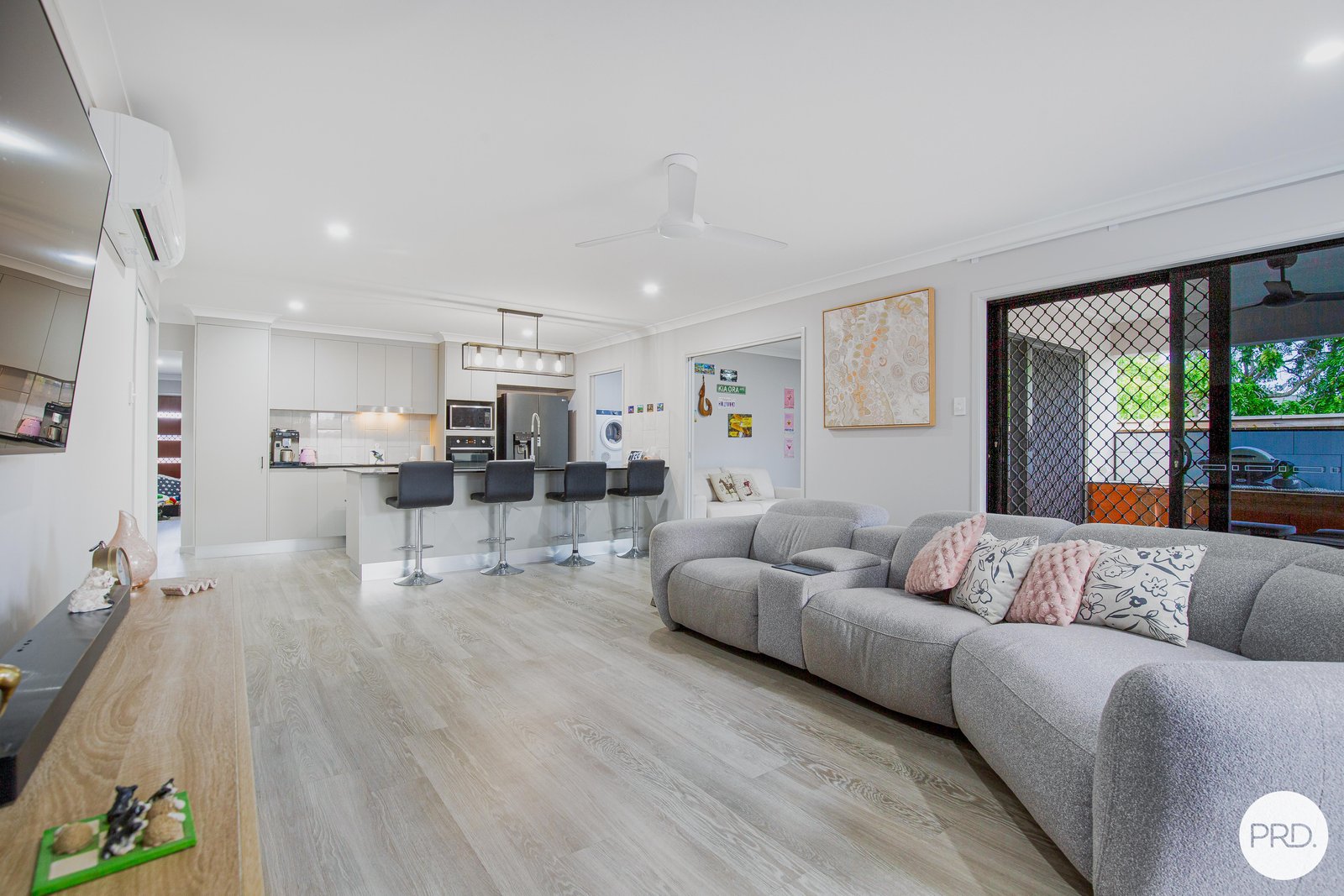 8 Yea Court BEACONSFIELD 3