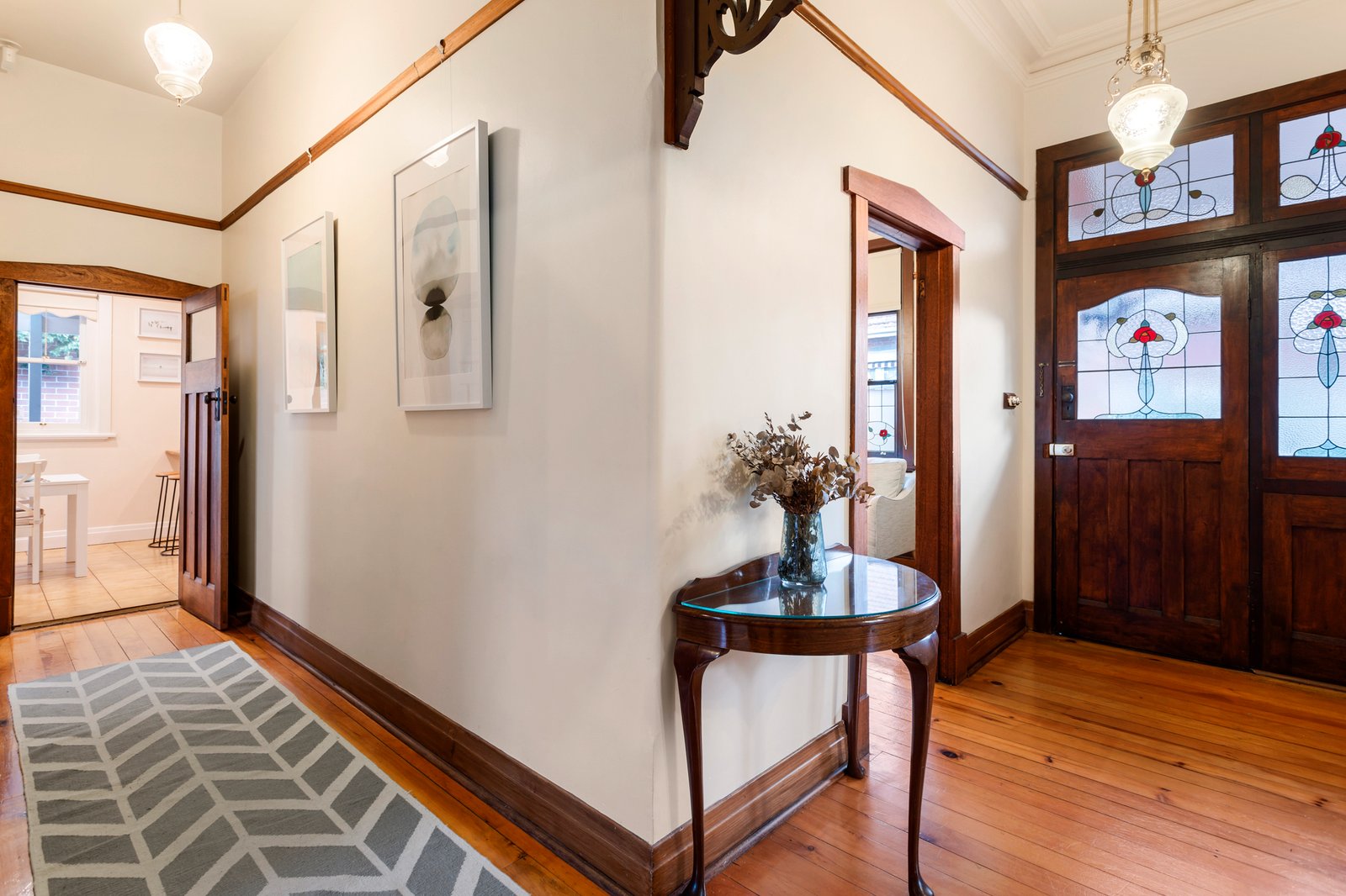 Real Estate and Property in 8 Yendon Road, Carnegie, VIC