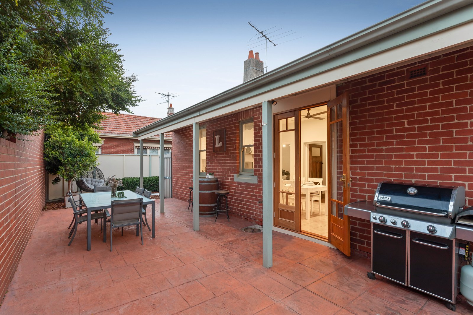 Real Estate and Property in 8 Yendon Road, Carnegie, VIC