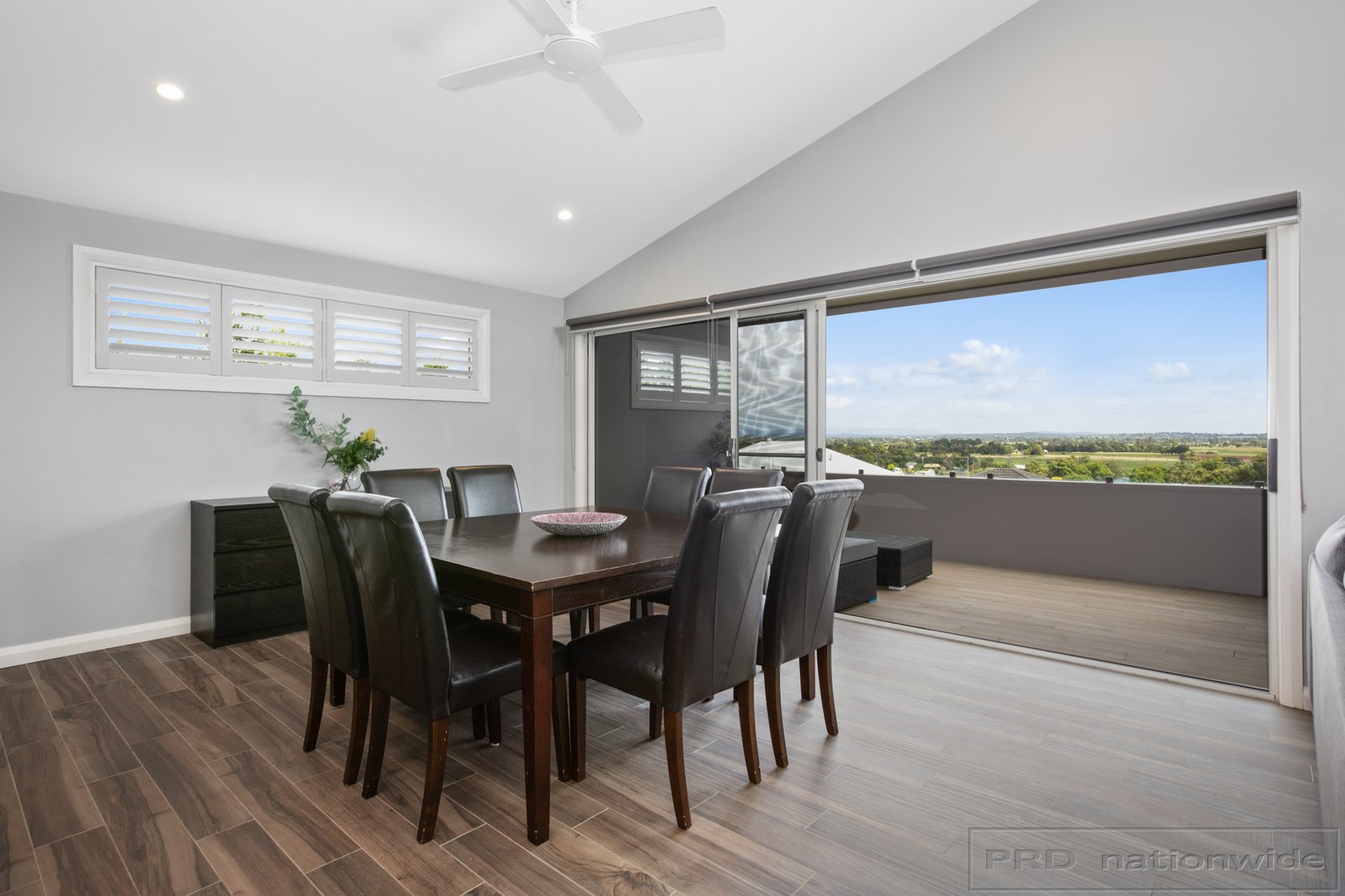 8 York Place RAWORTH 7