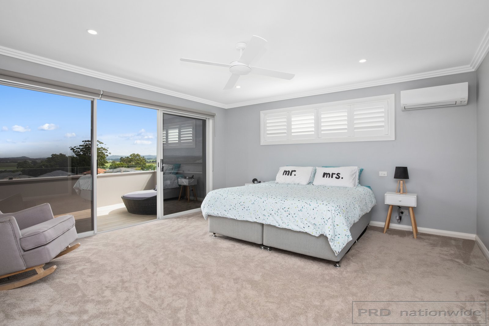 8 York Place RAWORTH 13