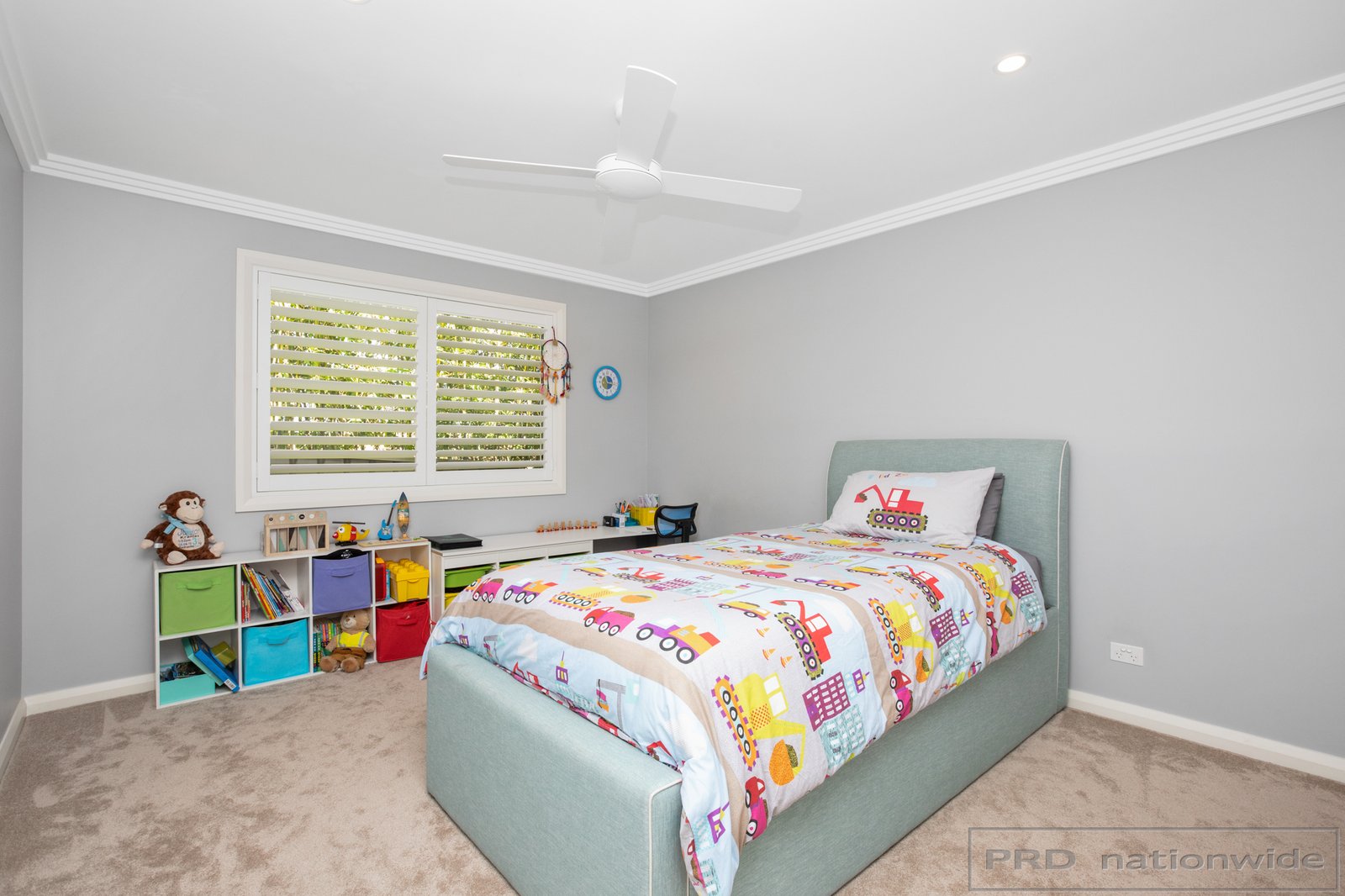 8 York Place RAWORTH 18