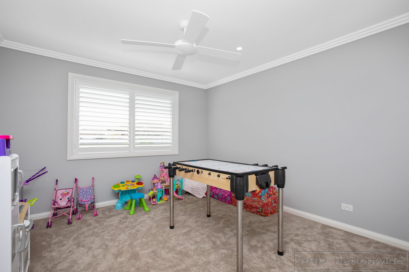 8 York Place RAWORTH 19