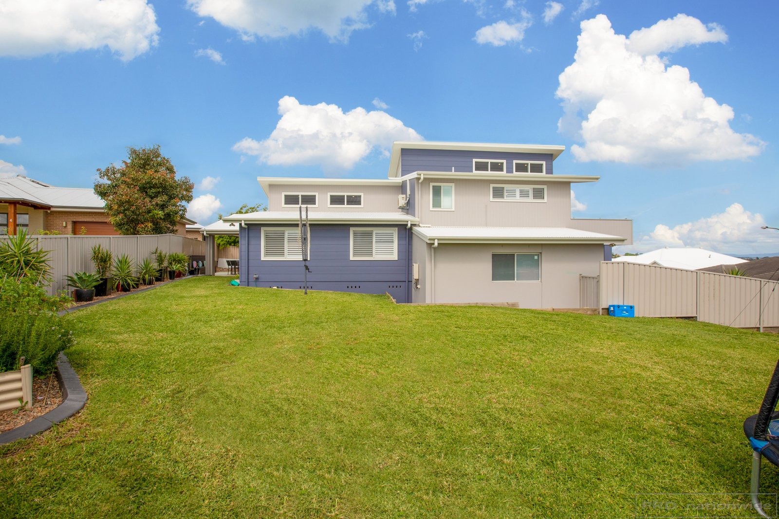 8 York Place RAWORTH 28